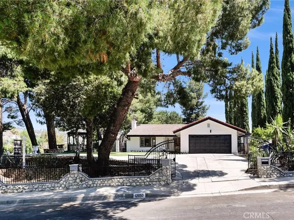 12850 Woodley Ave, Granada Hills, CA 91344