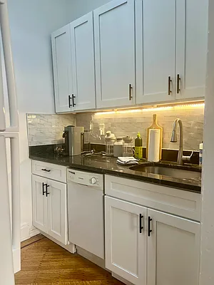 Rented by Corcoran | media 18