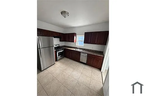 81 Columbia Ave #85 Photo 1