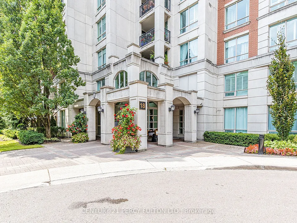 18 William Carson Cres #816