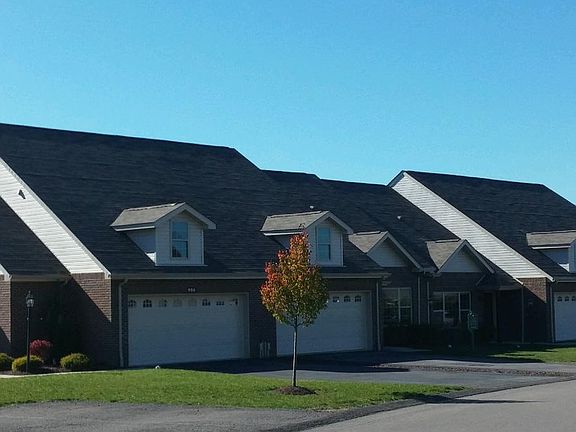 2nd image of 904 Manor Dr #64c90e341