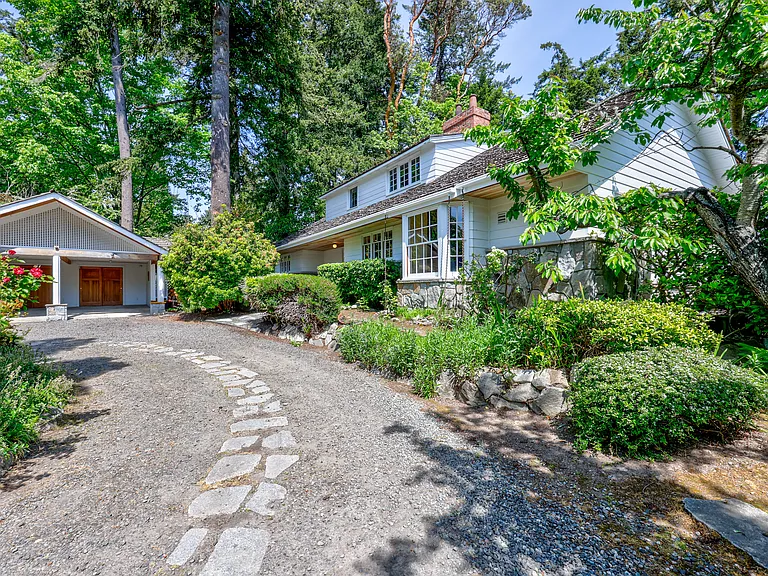 6782 Wing Point Rd NE — Photo 5