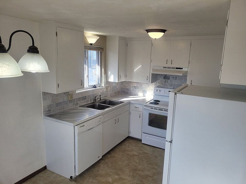 2nd image of 441-457 W 2nd St
