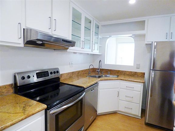 4th image of 1039 Coast Blvd S Unit 1A