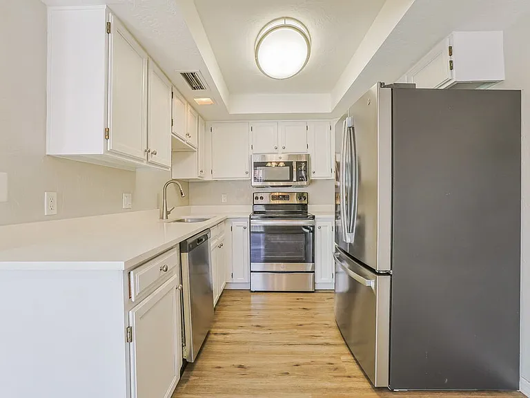 2243 E Forge Ave — Photo 9