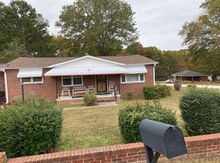 111 Martha Dendy Dr, Clinton, SC 29325