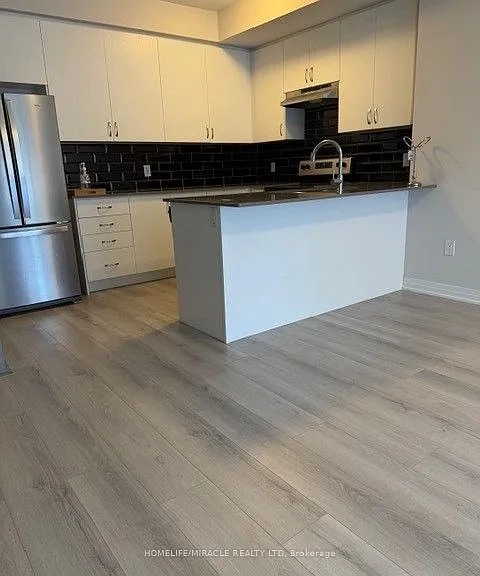 585 Colborne St #513 — Photo 16