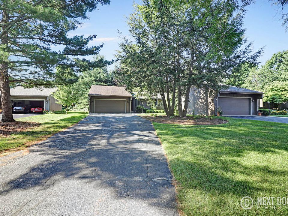 1st image of 822 Brook Village Ct