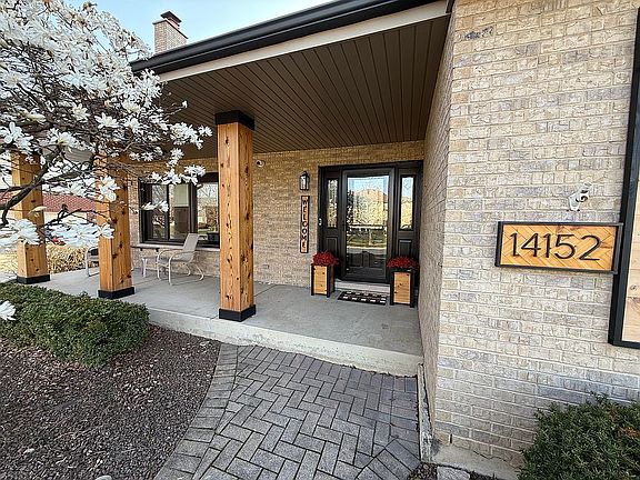 3rd image of 14152 Aldwych Dr
