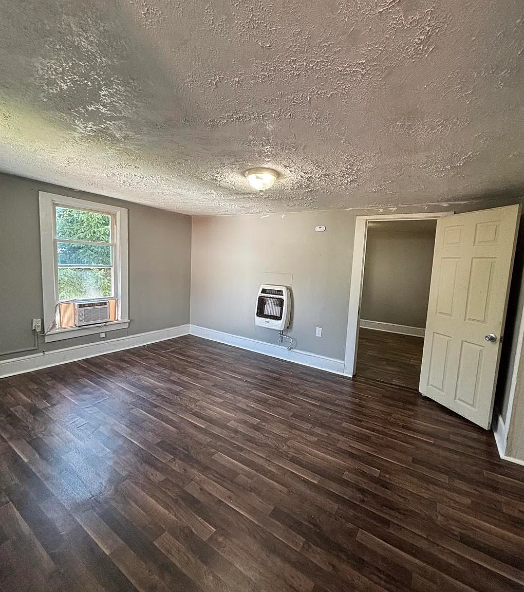 108Highland Avenue — Photo 4