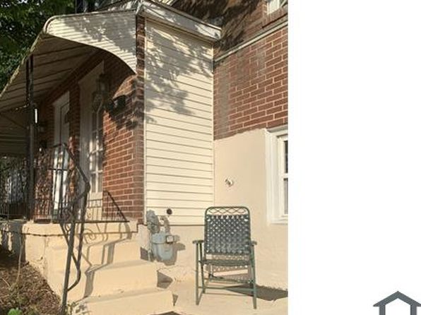 62 Oakmont Dr