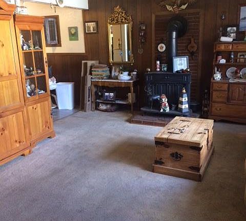 2nd image of 1136 Algiers Ave