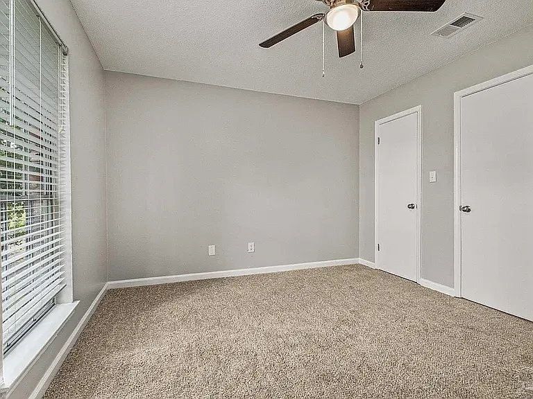 7056 Santa Barbara St — Photo 23