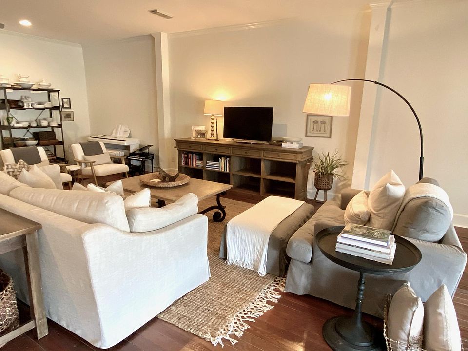 1st image of 2306 6th St Unit B