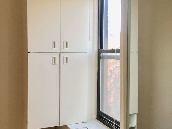 3rd image of 114 Macdougal St APT 18