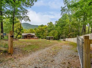 887 Whitecliff Dr, Ellijay, GA 30540