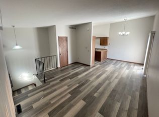 1902-1929 20th St NW #1902-A, Rochester, MN 55901