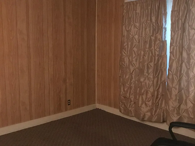40 Walnut St — Photo 15