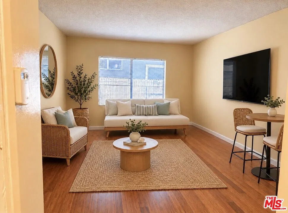12300 Pacific Ave — Photo 3