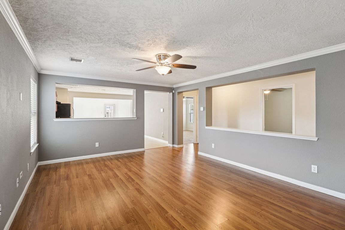 next background image