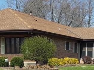 4557 Butler Hill Rd, Saint Louis, MO 63128