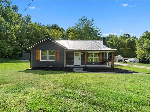 242 Hub Everhart Rd, Thomasville, NC 27360