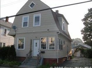 257 Lowell Ave, Providence, RI 02909