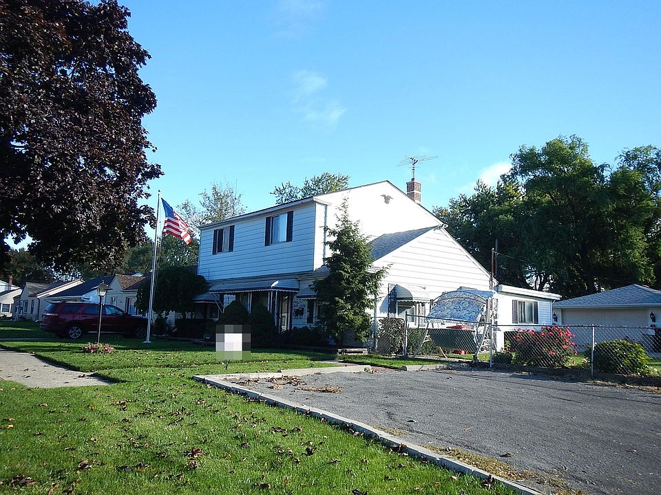 2nd image of 26354 Academy St