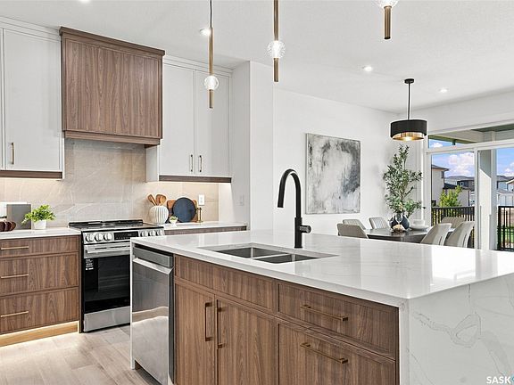 2nd image of 102 Cockcroft Manor