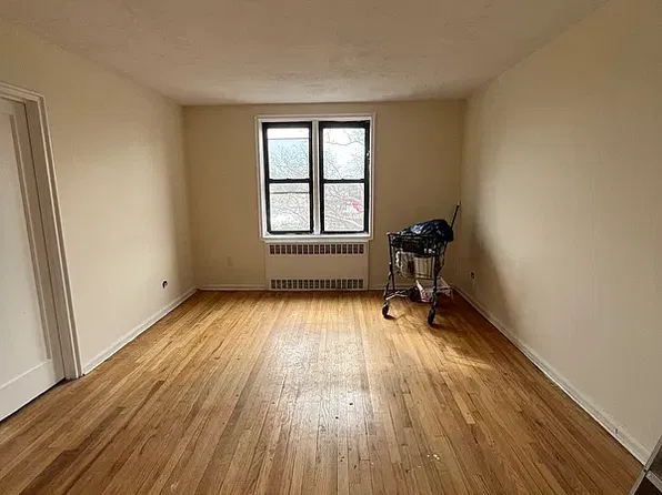 3420 Avenue H image 1 of 3