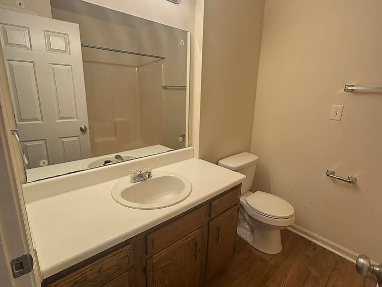 1712 McGregor Ct #C — Photo 8