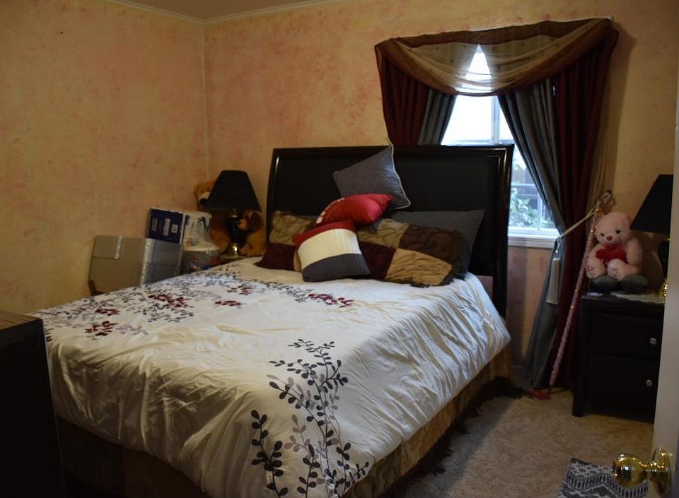 1st image of 1155 Camellia Dr