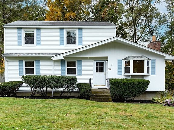 5th image of 28 Evelina Dr