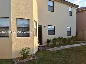 14435 SW 16th St — Photo 32