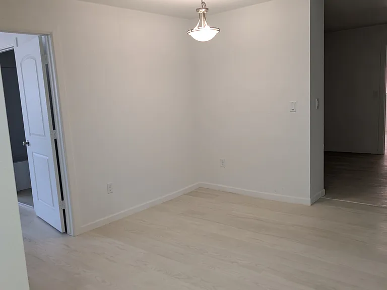 404 State St #D — Photo 6
