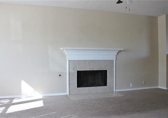 4th image of 1405 Cloyne Dr