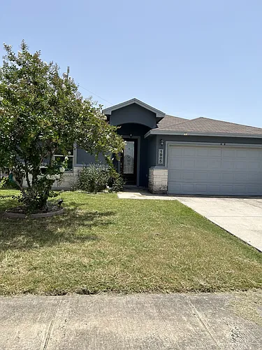 1905 Cottonwood Dr Photo 1