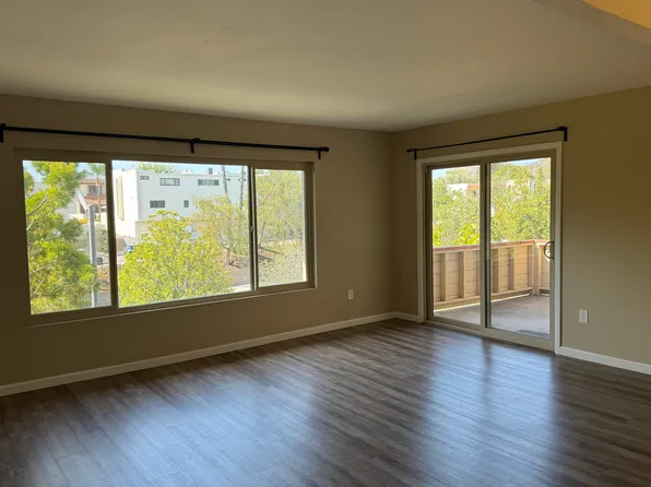 6852 Hyde Park Dr, San Diego, CA