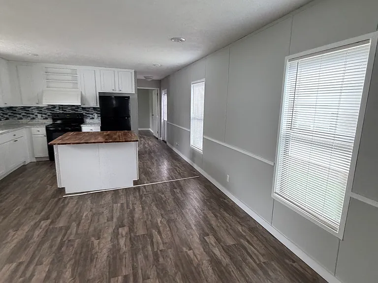 5849 Berdene Cir — Photo 13