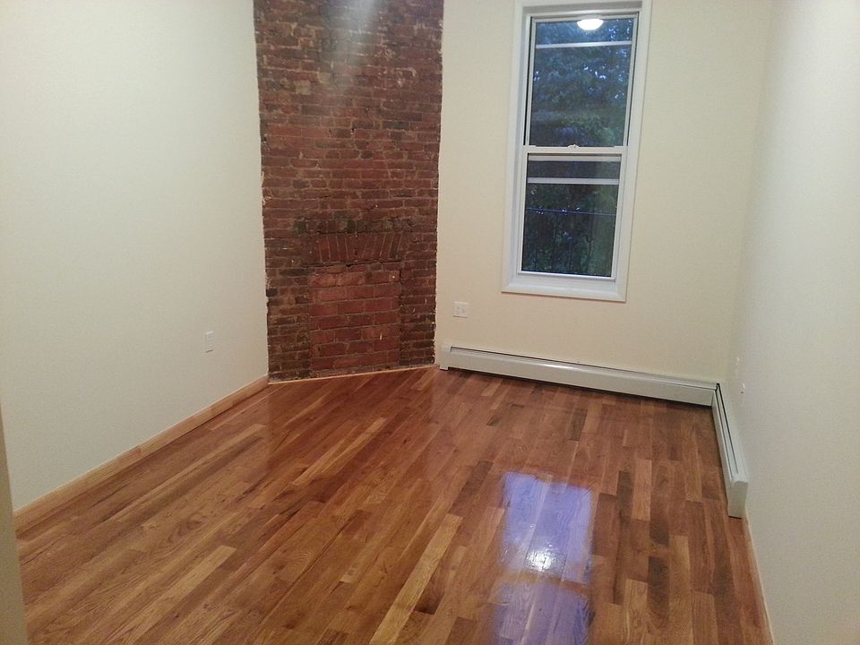 2nd image of 10211 89th Ave