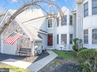 52 Bogey Cir, Doylestown, PA 18901