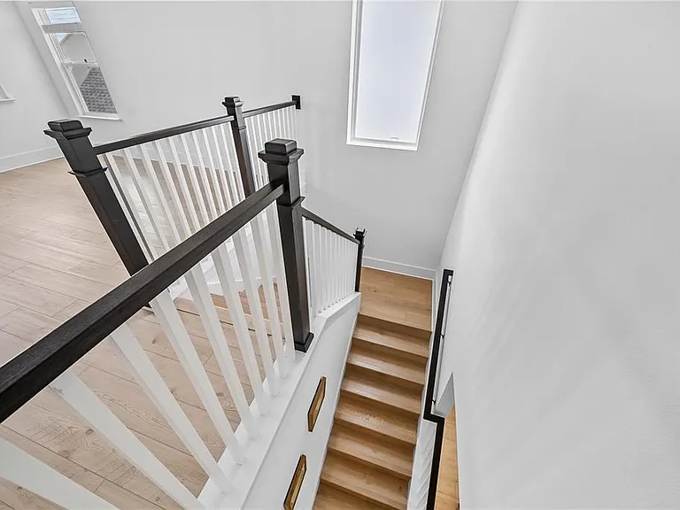 1694 Pinecliff Dr — Photo 35