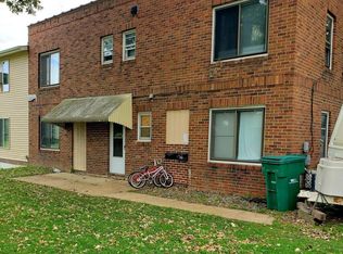 806 15th St NE, Austin, MN 55912