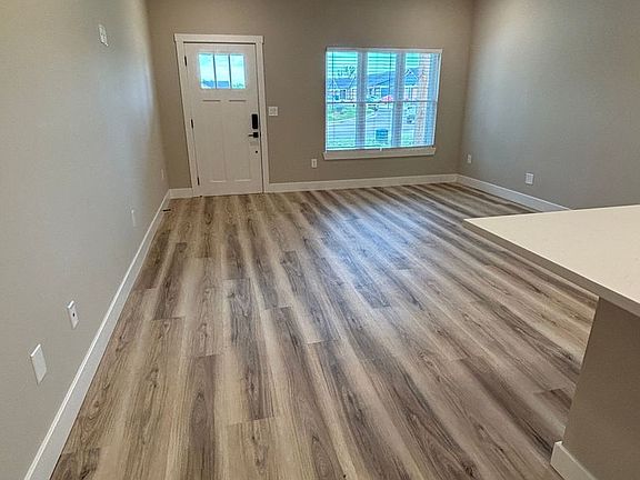 3rd image of 640-688 Harrison St #682