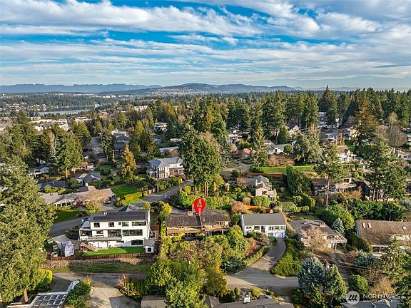 4th image of 2707 70th Avenue SE
