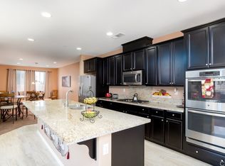 31654 Desert Holly Pl, Murrieta, CA 92563
