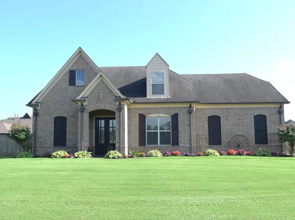 75 Oak Springs Cv, Oakland, TN 38060