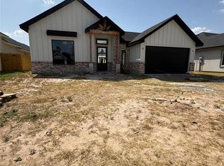 504 La Laguna Rd, Mission, TX 78572