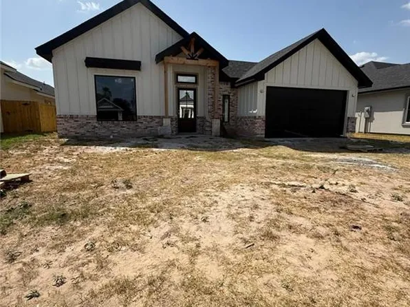 504 La Laguna Rd, Mission, TX 78572