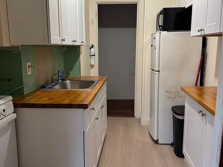103 College Ave — Photo 6